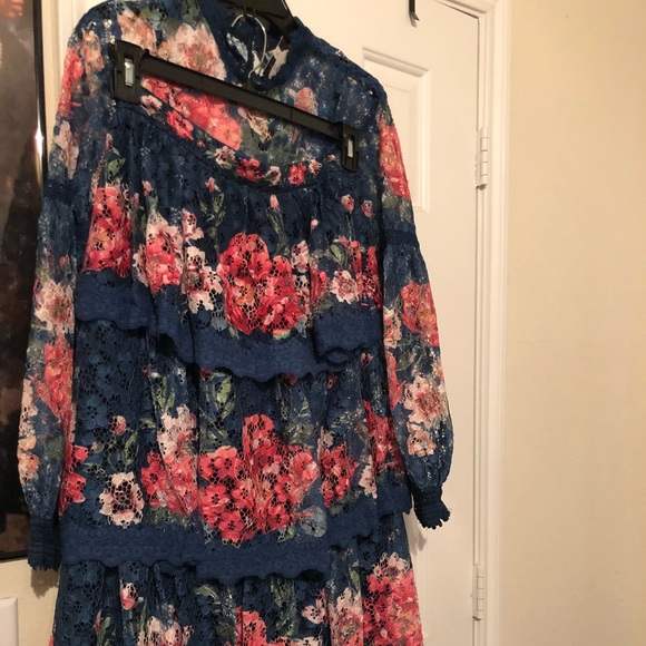 Two Piece Floral Dress - Picture 2 of 4
